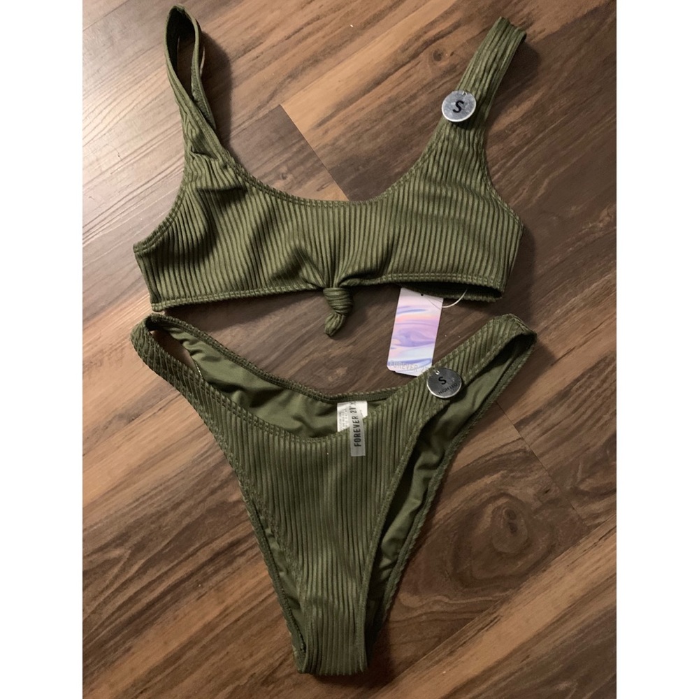 MOVING sale !!! NWT olive green bikini set!